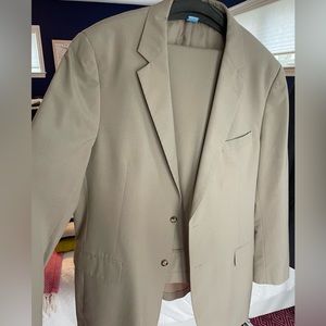 COPY - Jos A Bank khaki summer suit size 46XL. EUC.